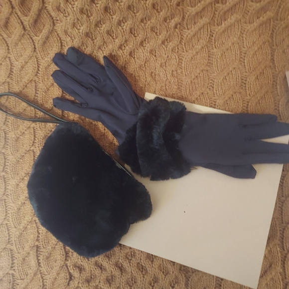 House of Harlow Faux Fur Fingerless  Gloves/Mittens Tech Gloves Wristlet Bag NIB - Picture 7 of 16